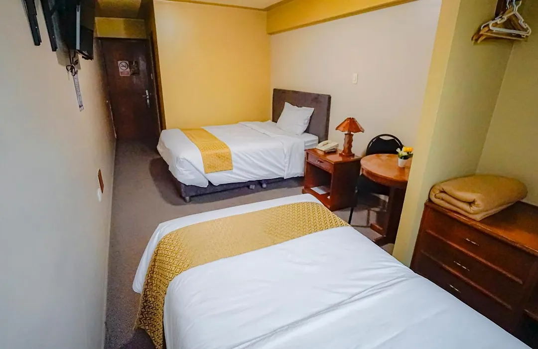 Hotel La Joya-1
